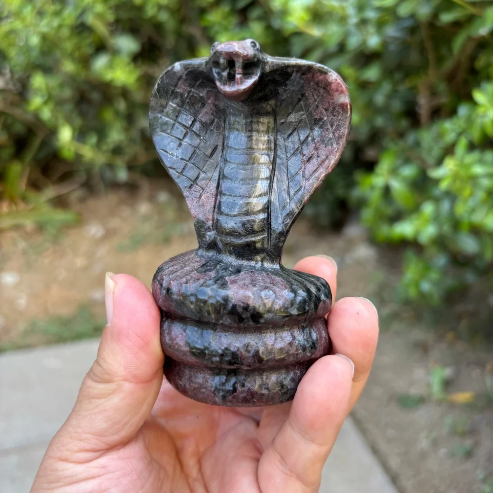 Figurita de Cristal de Granate Natural Tallada a Mano en Forma de Cobra, Estatua de Piedra, Cristal Curativo, Decoración para el Hogar, Regalo Coleccionable