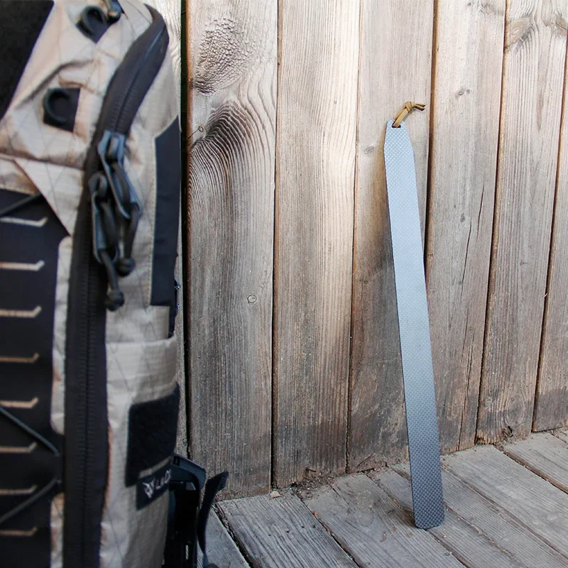suporte-de-insercao-em-fibra-de-carbono-lii-gear-para-techwear-urbano