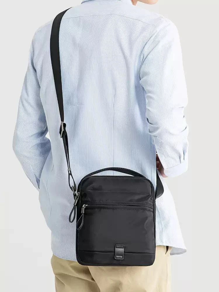 sac-a-main-pour-homme-style-estival-en-nylon-oxford-tendance-nouveau-modele-2026-petit-sac-bandouliere-leger-et-decontracte-pour-homme
