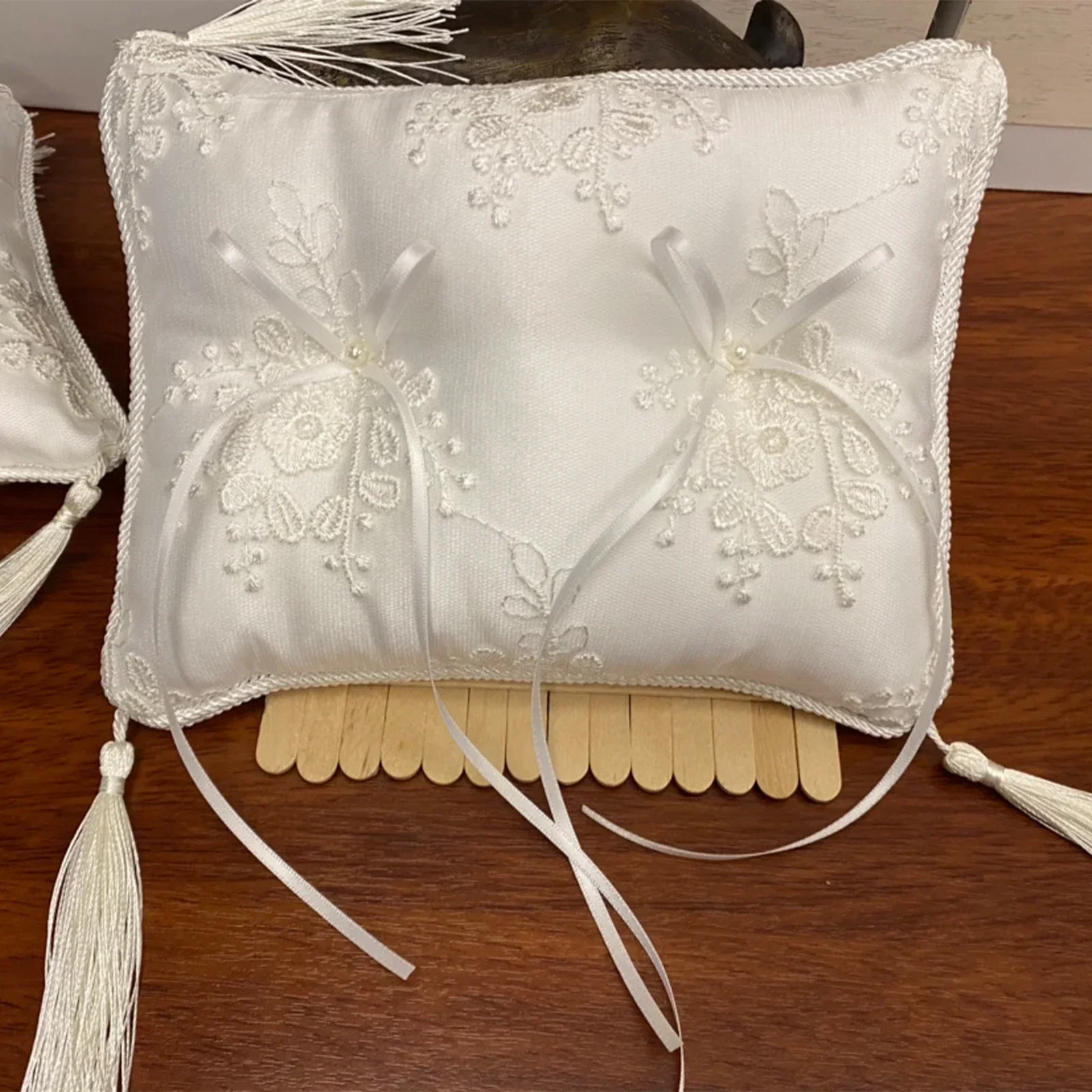 Ring Cushion Satin Filled Silk Cotton Rings Pallet Double Heart Fringe Pillow Romantic European For Wedding Party Ceremony