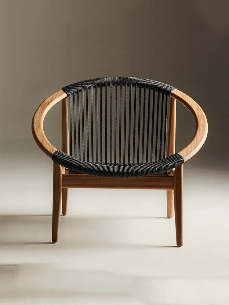 

Одноместное уличное кресло-софа из ротанга с деревянной спинкой