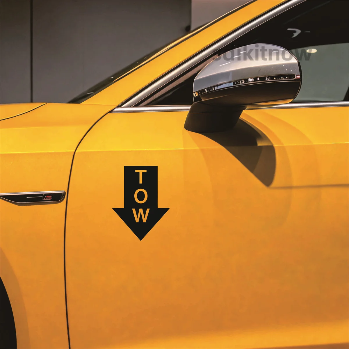 Tow Arrow Warning Text car sticker Waterproof Vinyl Rear Window Trailer JDM Bumper Utility Auto Vehicle Decor Accessory
