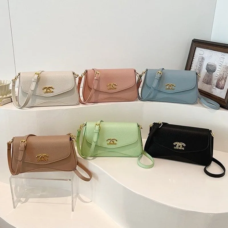Classic Elegant Leather Tote Bag For Women Luxury Designer Crossbody Large Capacity Diaper Bag Stylish Commuter Simple Chic