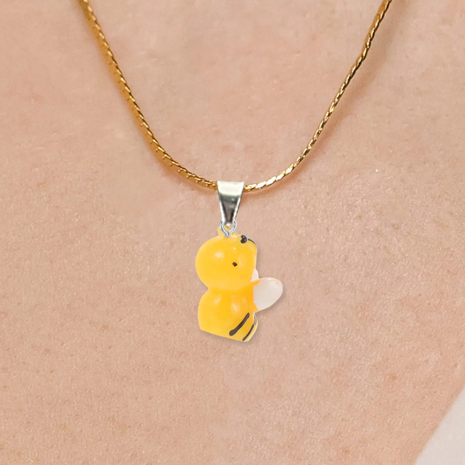 

10 шт. маленьких подвесок-пчелок, легкие смоляные подвески в виде животных для изготовления украшений, поделок, эстетичных DIY-подвесок, подарок