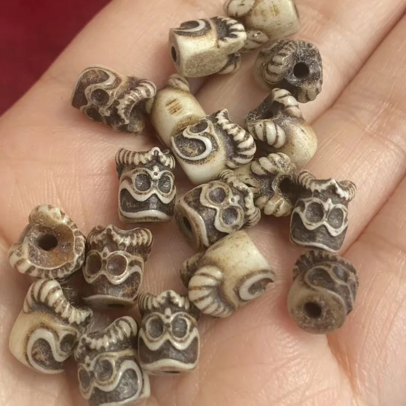 Tibetan-style hand-carved solid white agate beads made from ox camel bones used as DIY accessories for bracelets and long