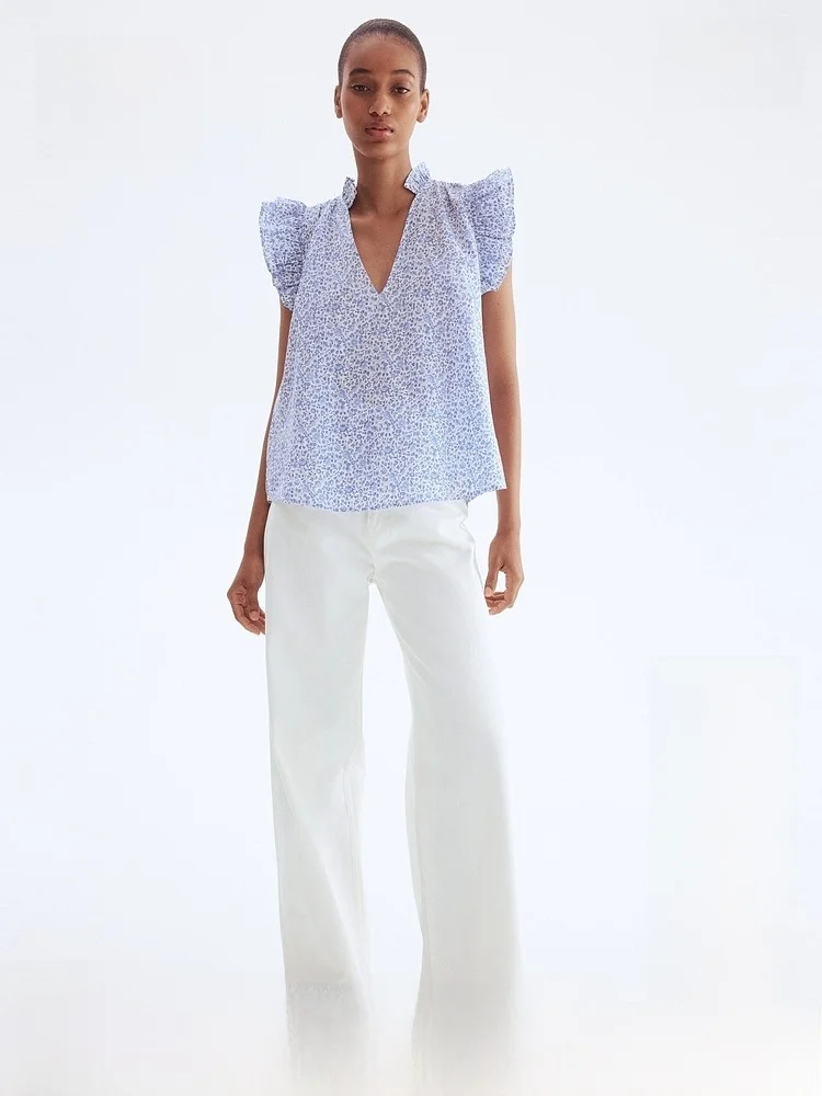 

Sweet Style Casual Cotton Shirt with Pleated Collar And Flounce Sleeves V-neck Short Sleeve Straight Cut Top for Women