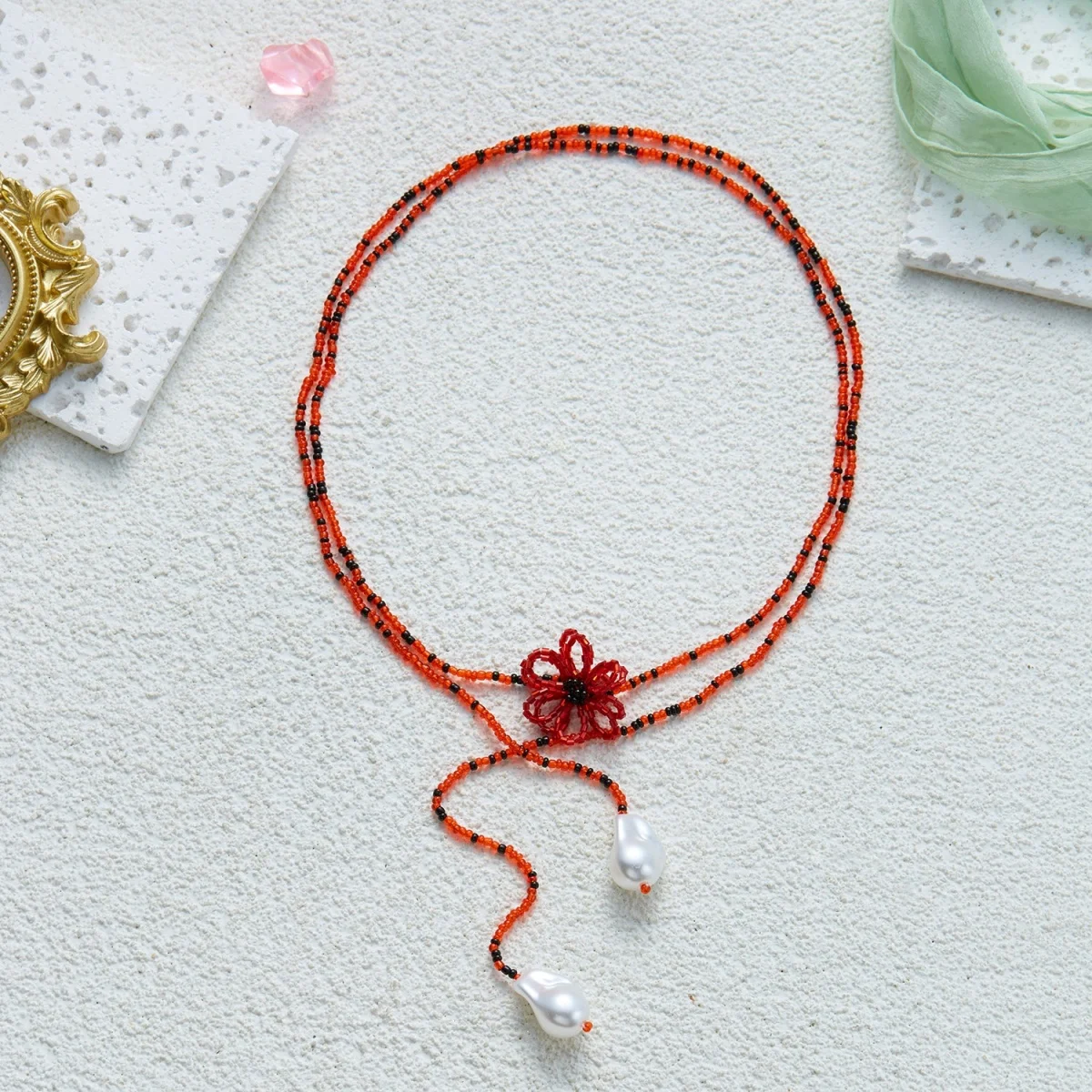Böhmische handgefertigte Halskette mit gewebten Reisperlen und Blumenmuster für Damen, barocke Kunstperlen-Quastenkette, lange Pulloverkette, Schmuckstück – Detail 30