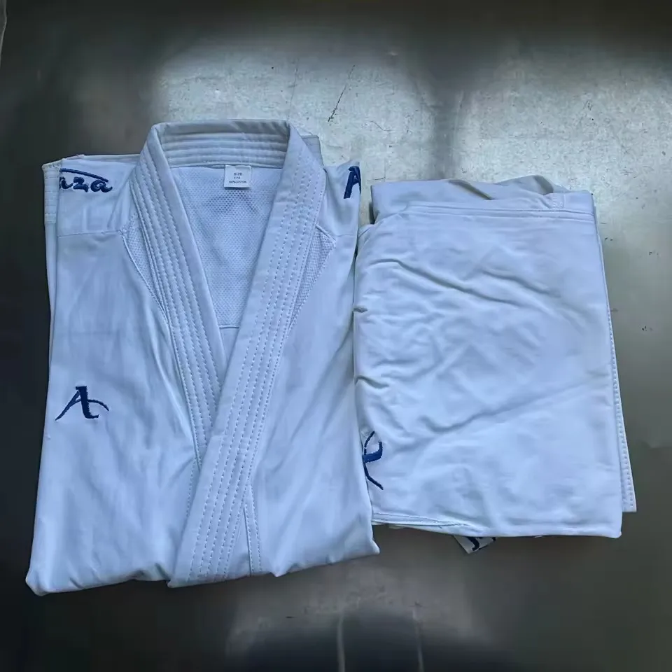Uniforme de Karatê em lona leve e respirável para crianças e adultos, traje de treino em malha WKF, kimono.