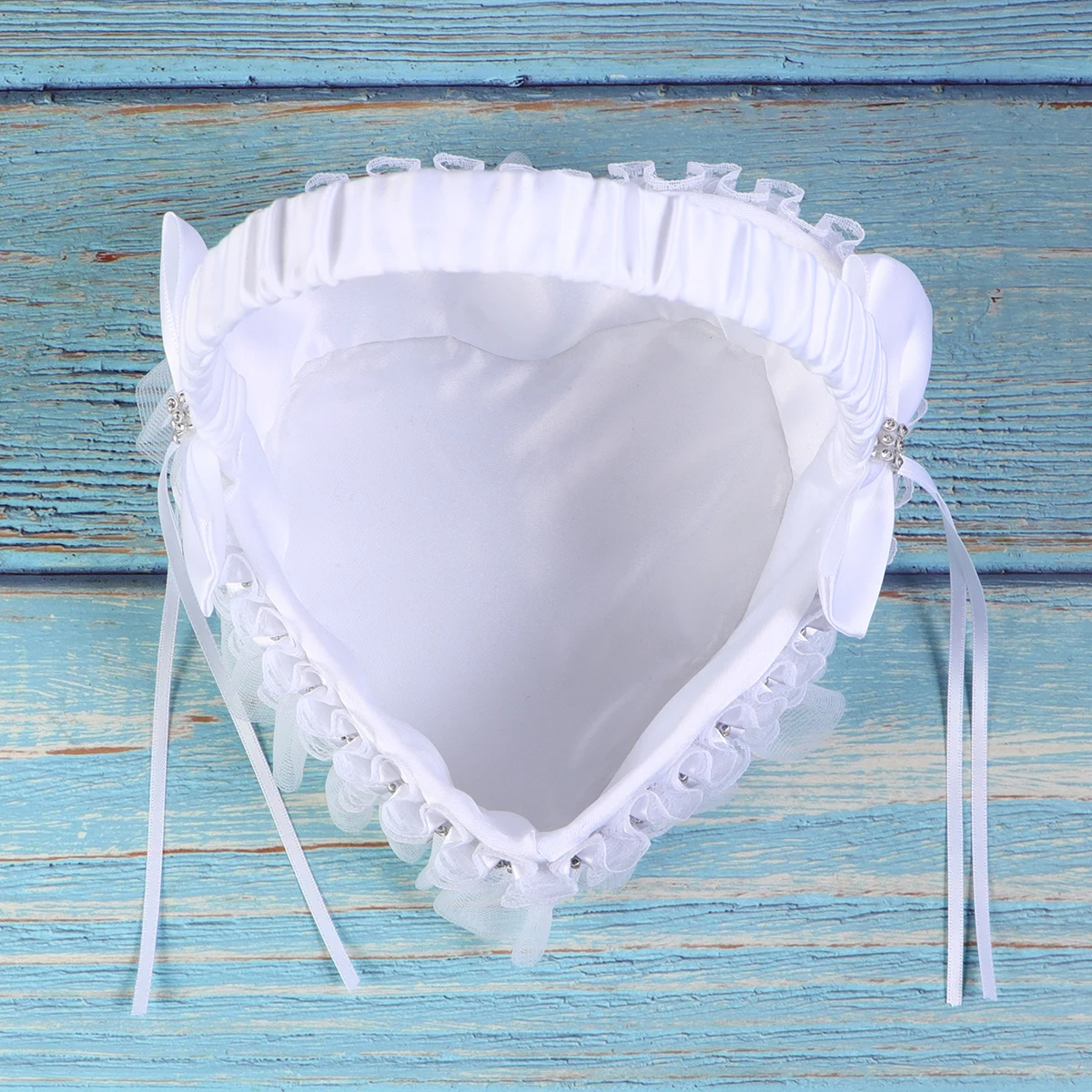 

Elegant Rhinestone Wedding Flower Basket White Lace Children Hand Baskets Bridal Storage Heart Shape