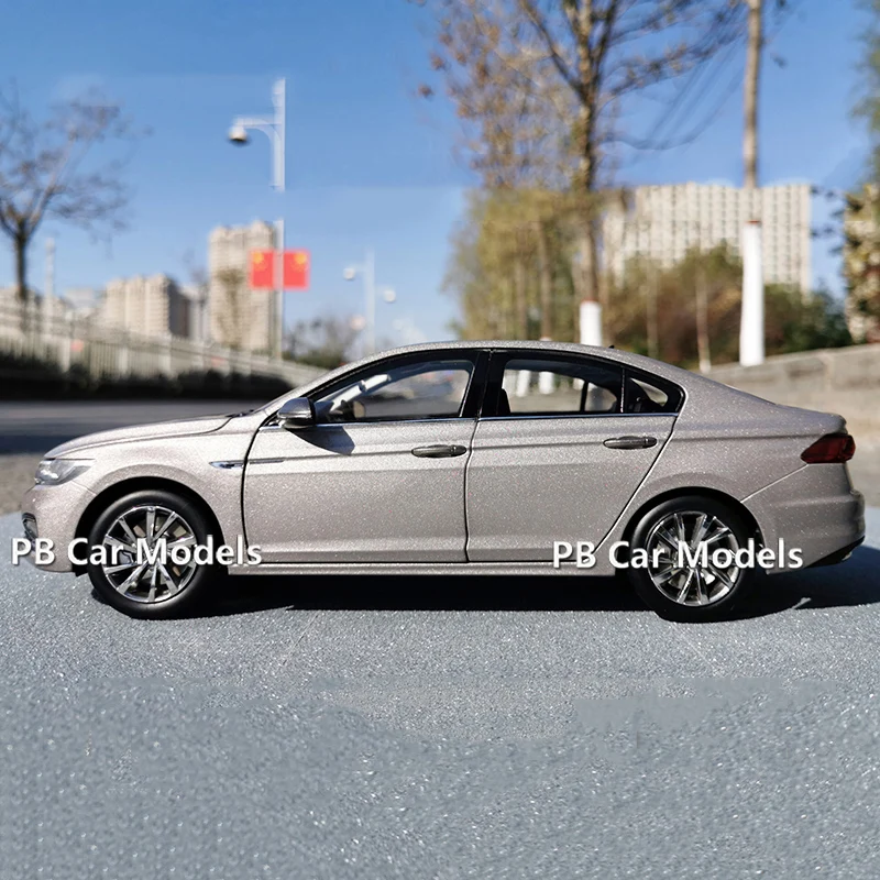 A domestically produced 2019 all-new Bora sedan 1:18 alloy simulation car model