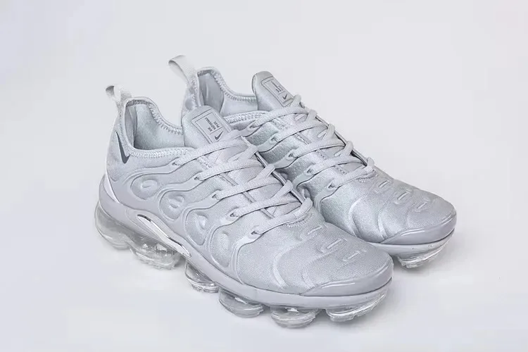 Nike Air VaporMax Plus Cool Grey 924453-005 Comfortable and versatile casual running shoes for both men and women