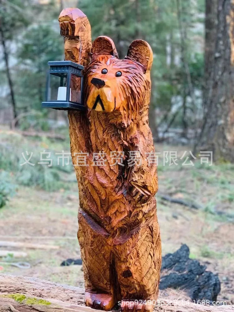 Bear Holding LED Light Statue - Wood-effect Resin Garden Ornament, Outdoor Bear Sculpture with Solar Light for Yard & Patio