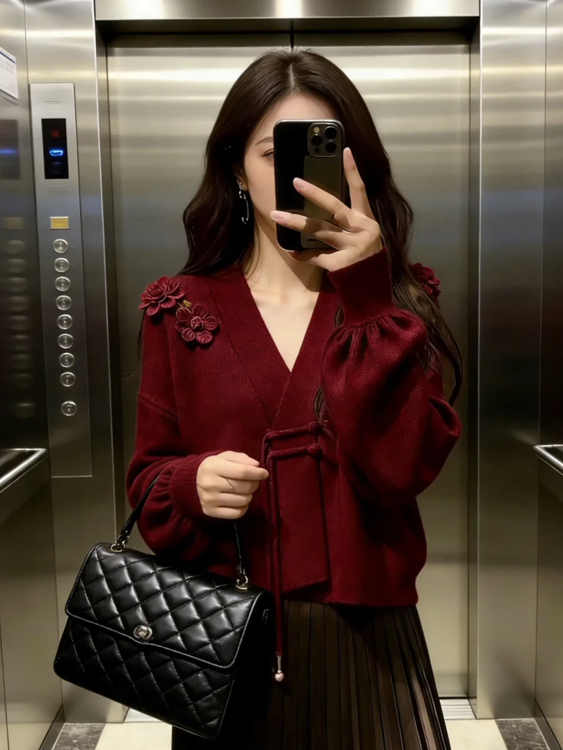 

Корейский красный вязаный свитер Sli для ношения под одеждой, весенняя мода, высокое качество, красивый уникальный дизайн, для повседневной носки, с V-образным вырезом