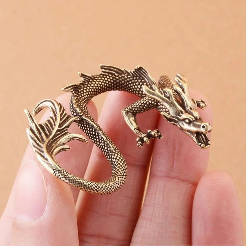 Estatua pequeña de dragón Vintage de latón macizo, adorno de regalo de la suerte para mascotas de té