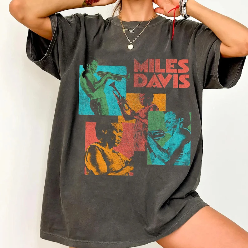 Comfort Colors Miles Davis, T-shirt Tromba, Maglietta Jazz T Shirt Donna T-shirt da donna