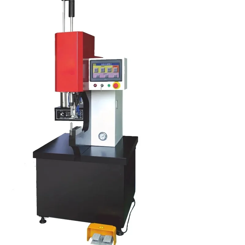 rivettatrice NC630 con sistema di controllo eco a risparmio energetico