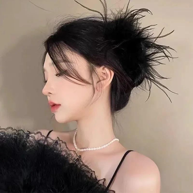 2024 Party Black Ostrich Hair Shark Clip Girl Hairpin Feather Hair Claws Hair Accessories Women Autumn and Winter Headwear