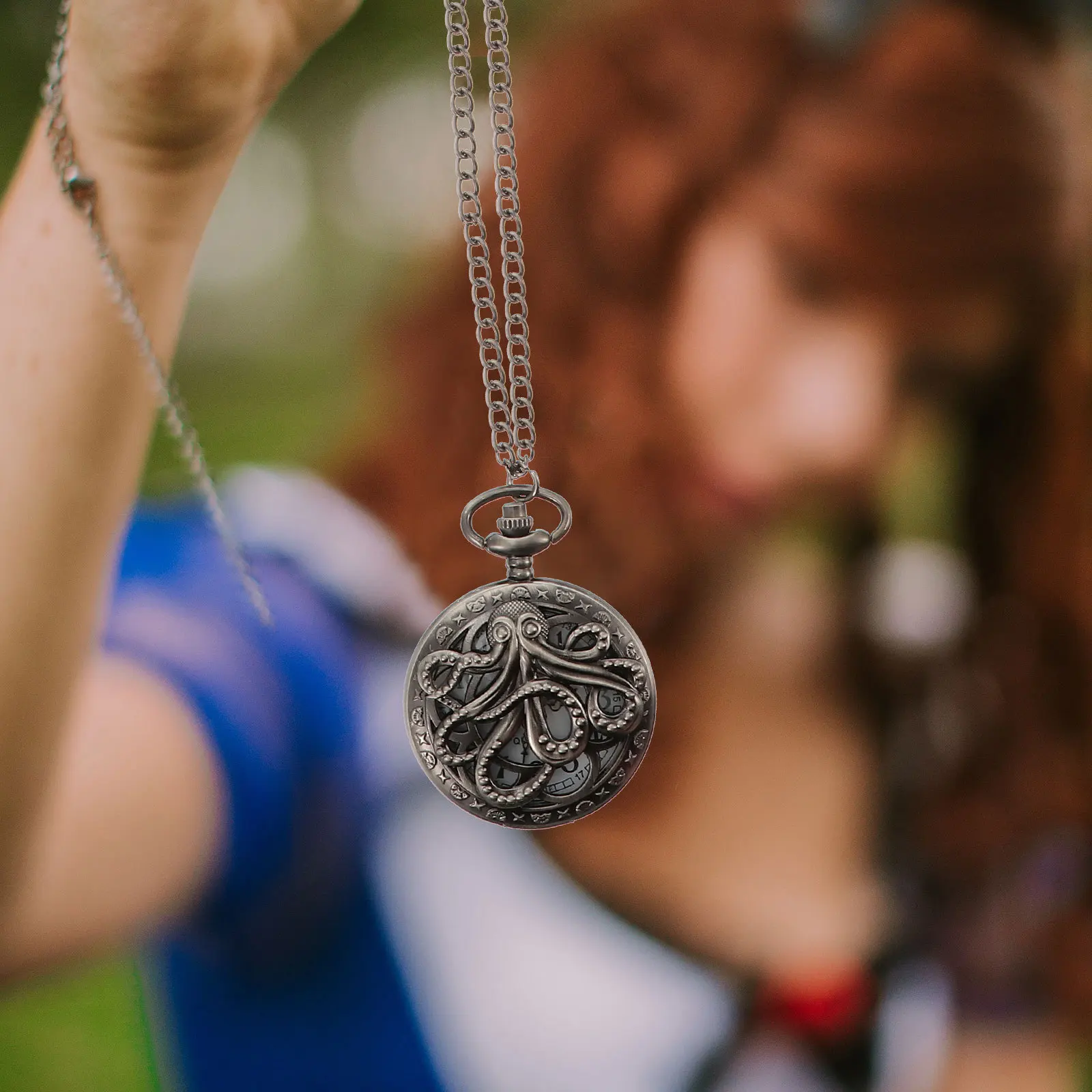 Рисунок 6 - винтажные карманные часы с полым