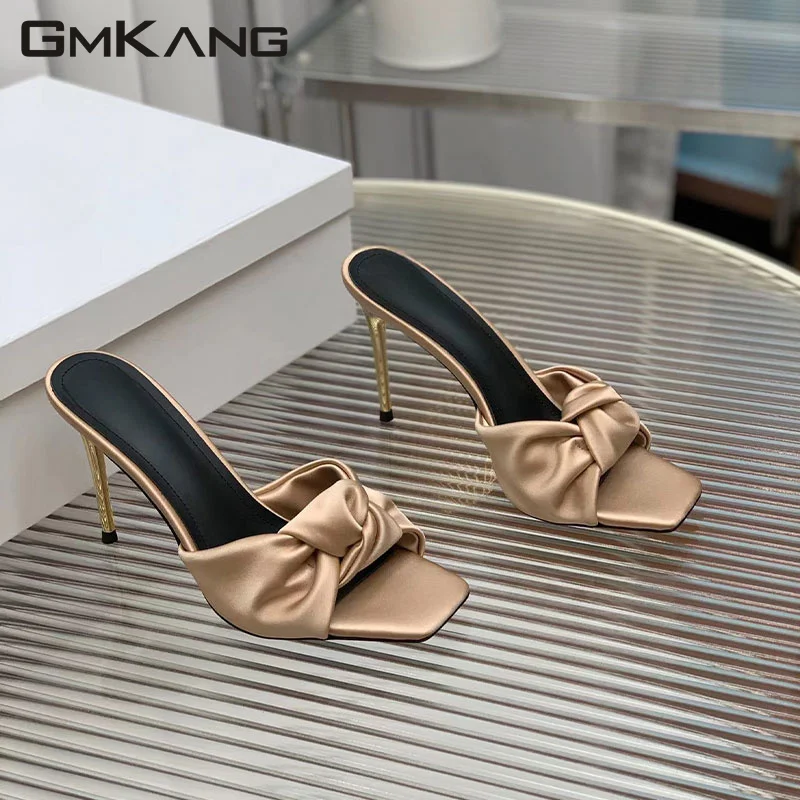 New High Heel Slippers Women's Crystal Nailed Round Heel Sandals Women's Satin Ankle Strap High Heel Track Shoes Summer Sandals