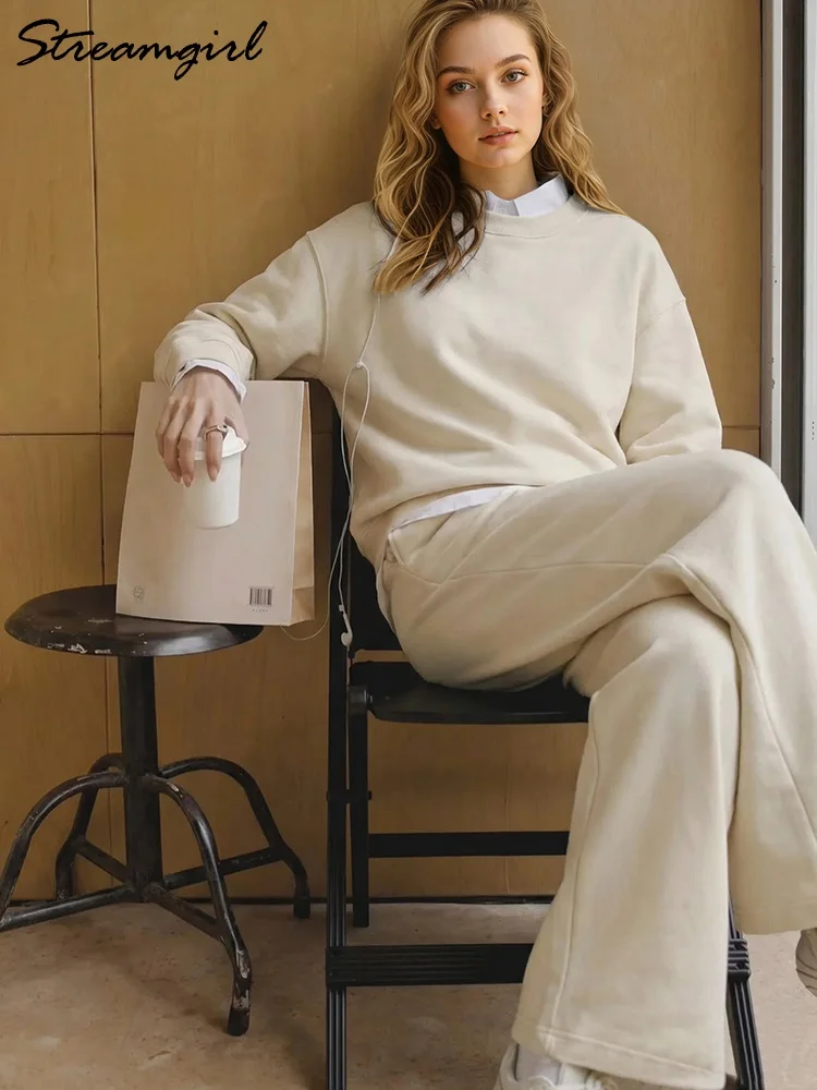 

Спортивный костюм для женщин: комплект из 2 предметов, широкие брюки, однотонные штаны, хлопковая толстовка с круглым вырезом и спортивные штаны для бега и занятий спортом. костюм спортивный женский