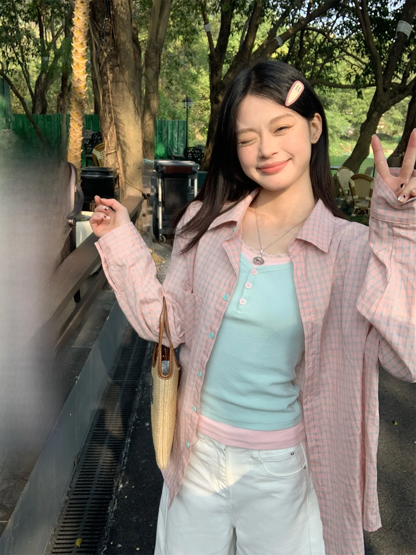 

Женская свободная рубашка с длинным рукавом в корейском стиле, в зеленую и розовую клетку, весенняя новинка, стройнящая верхняя одежда, модный топ