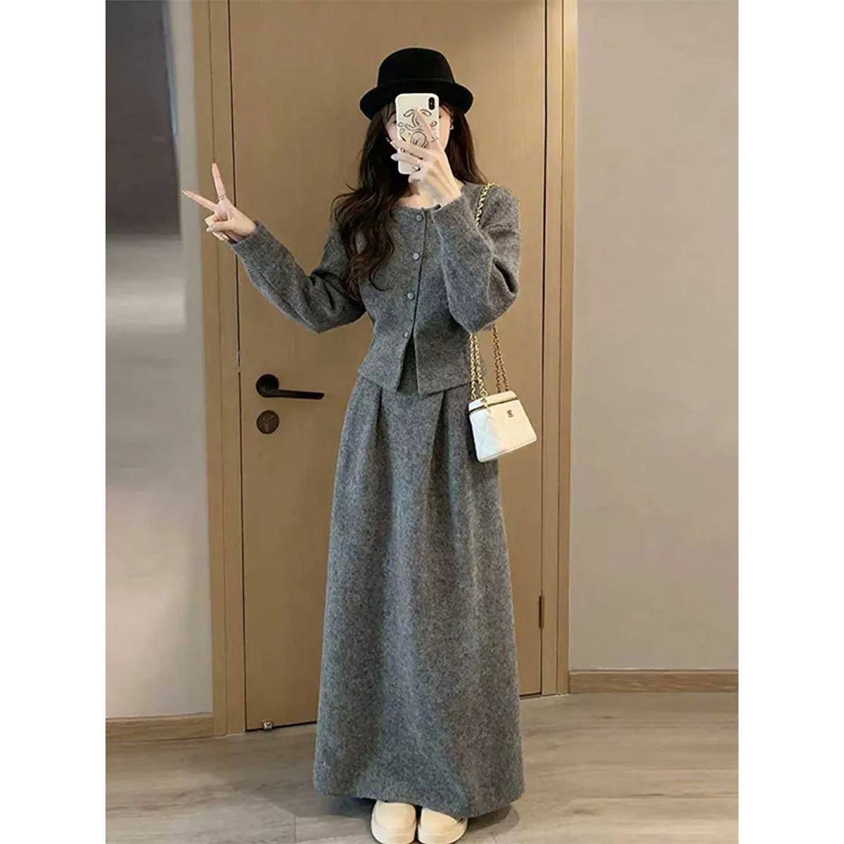 Knitted Cardigan Half Skirt Two-piece Set for Women's Spring and Autumn Temperament Slimming Women's Set