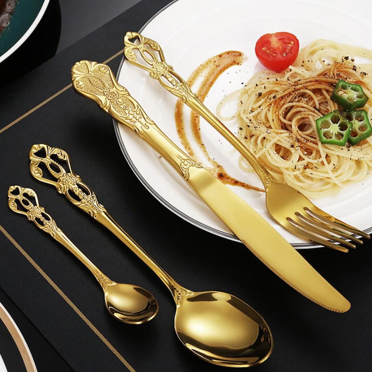 20Pcs Dinnerware Set Gold Cutlery Set Stainless Steel Flatware Cake Fruit Fork Anti-Rust Kitchen Knife Fork Spoon Tableware Set