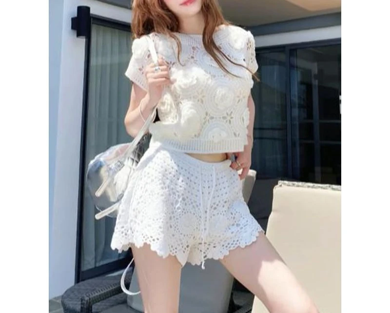 Hook Flower Hollow Short Sleeved T-shirt for Women's New Summer Design, Unique and Beautiful Small Upper Garment