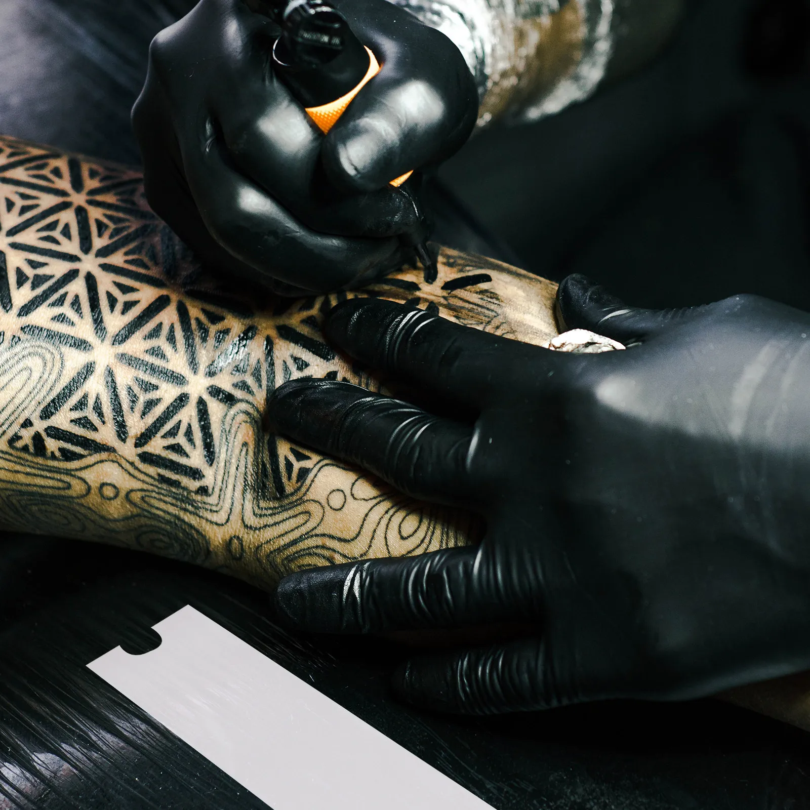 

200 шт. одноразовых защитных чехлов для тату-машинок, надежные пластиковые накладки для тату-оборудования