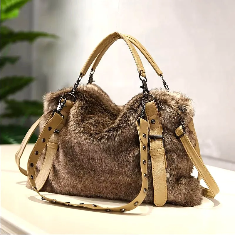 

Роскошная зимняя женская сумка-тоут из искусственного меха, плюшевая сумка на плечо, модная шерстяная сумка с заклепками 2026, холодная погода, кошелек для покупок