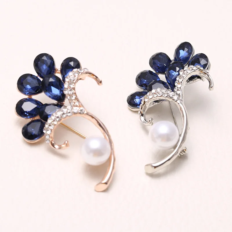 Women's Crystal Glass Brooch 2 Color Flower Pin Banquet Backpack Gift Jewelry Accessories Series