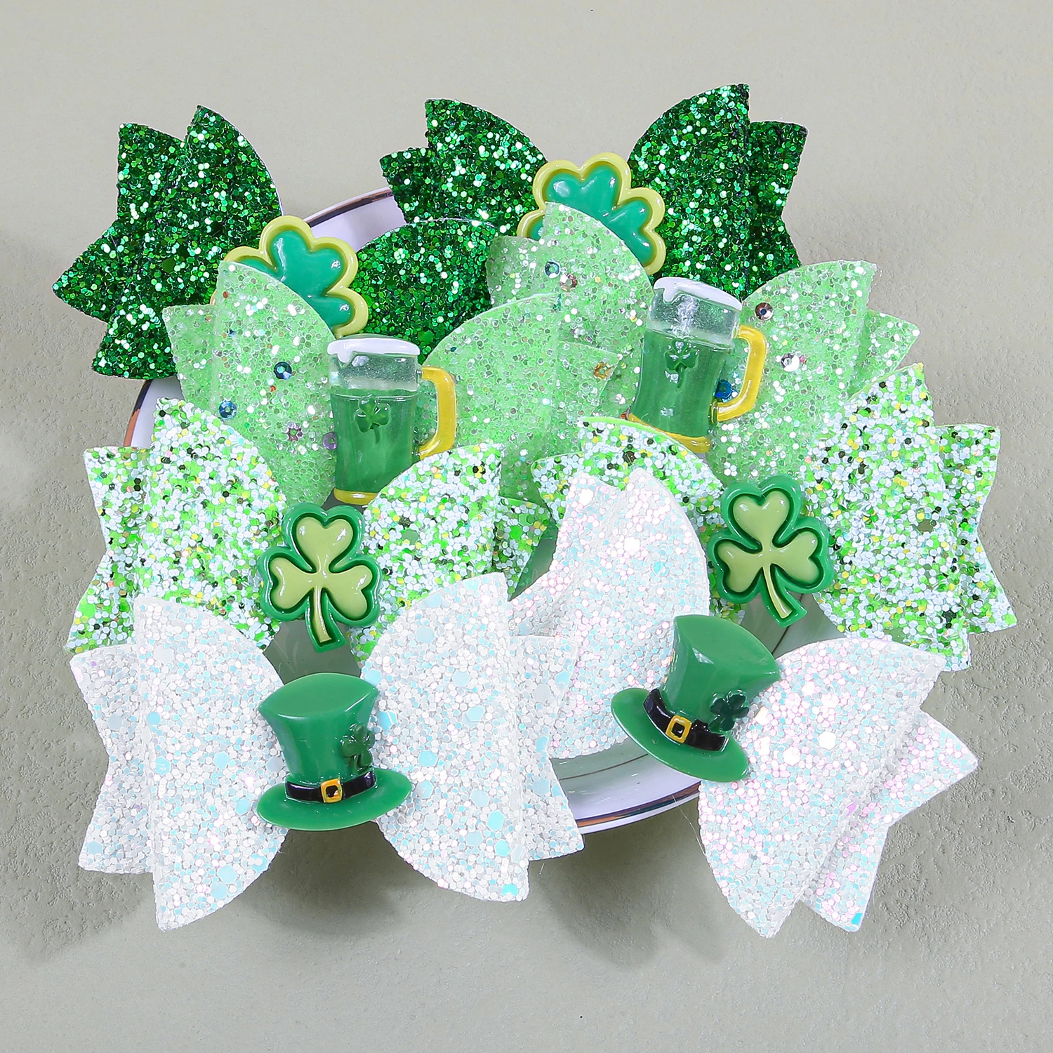 2/8pcs Glitter Hair Bows for Girls ST\'patrick\'s Day Clover Bows Hair Clips Barrettes for Kids Children Party Hair Accessories