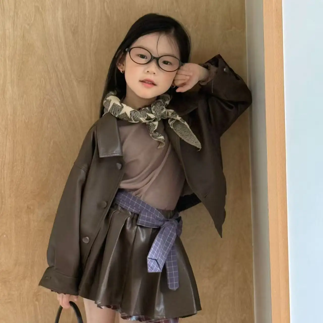 

Spring and Autumn Girl Leather Jacket Design Sense Children's Bow Embroidery Collar Leather Jacket Coat Top Girl's Leather Skirt