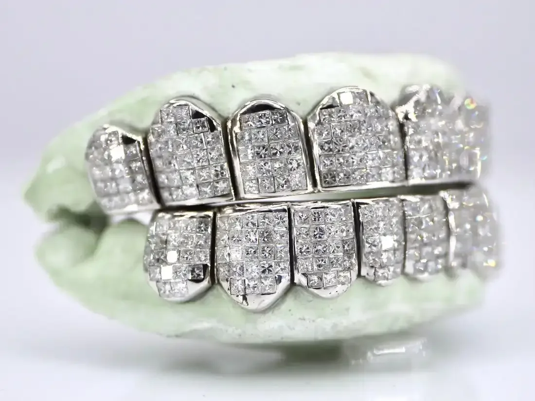 Hip Hop Rapper Grillz Moissanite Princess Cut Teeth 8 Top & 8 Bottom 925 Silver(Need Send The Teeth Mold To Us)