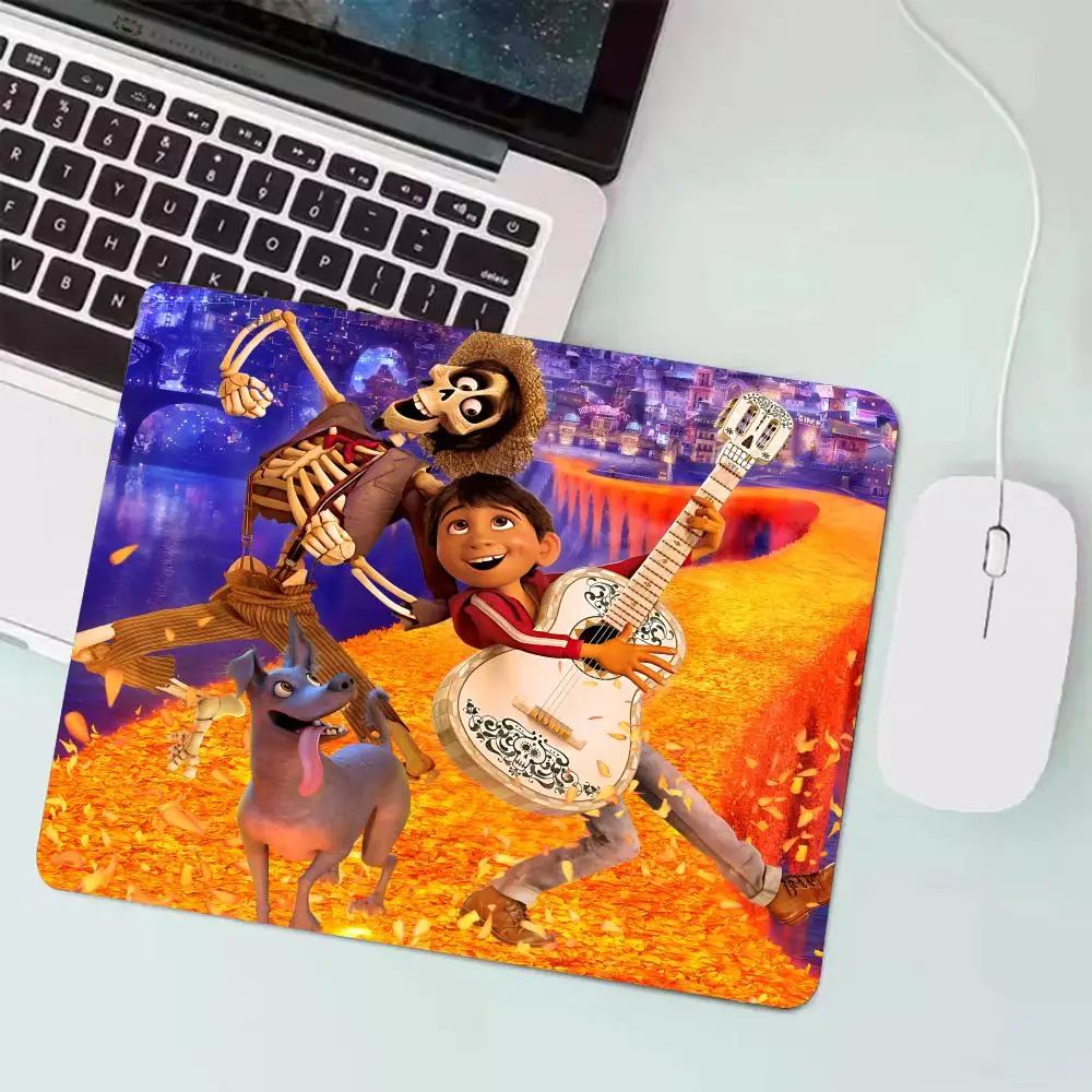 

Coco Mouse Pad PC Computer Mouse Mat Laptop Mice Birthday Mousepad Writing Desk Mats Office Accessories 21x26 25x30 CM