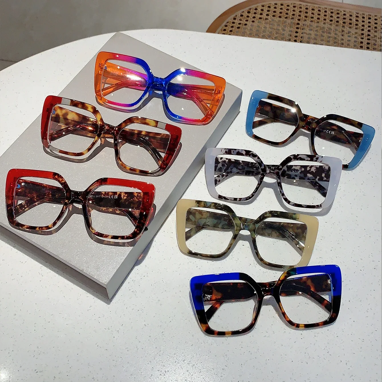GM LUMIAS نظارات مربعة كبيرة الحجم 2025 جديدة عتيقة متعددة الألوان حافة نظارات نسائية تصميم عصري إطارات بصرية غير وصفة طبية