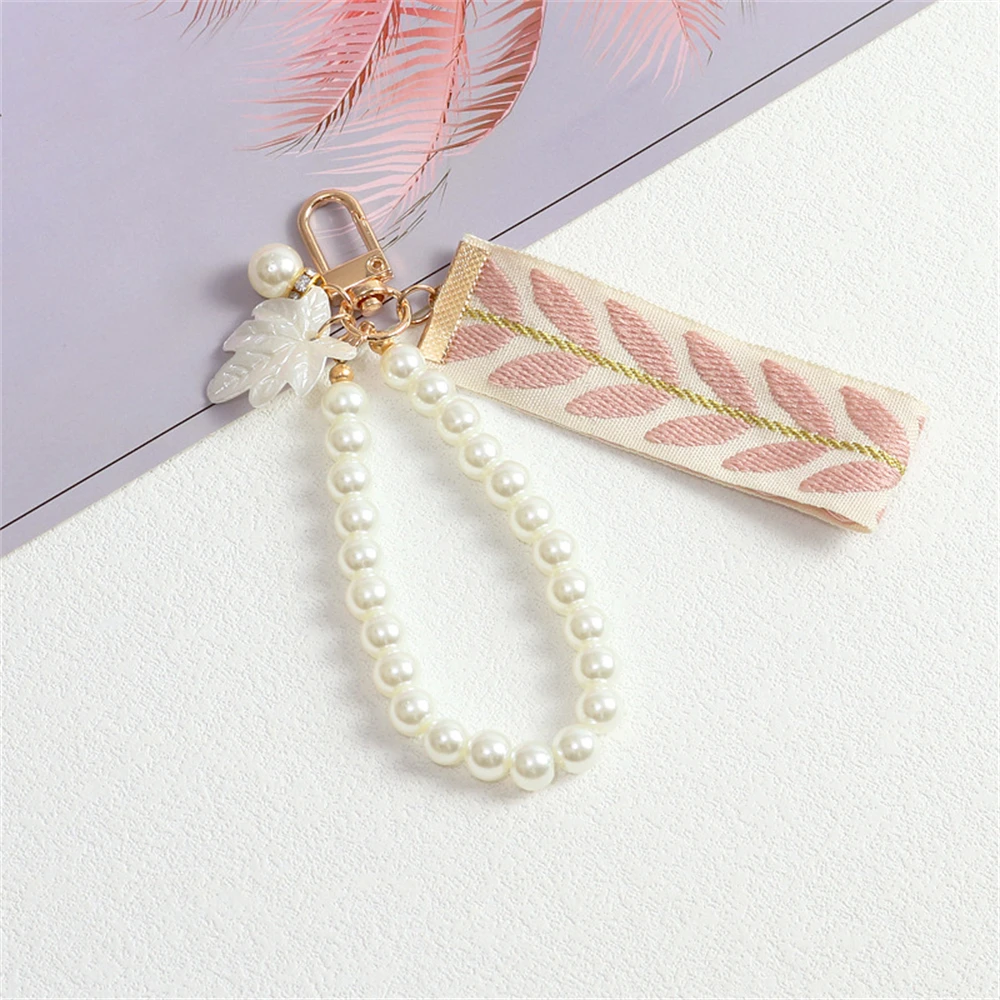 Cute Leaf Pattern Wristlet Strap Keychain Fashion Pearl Pendant With Keyrings For Women Keys Phones Wallets Holder Charms