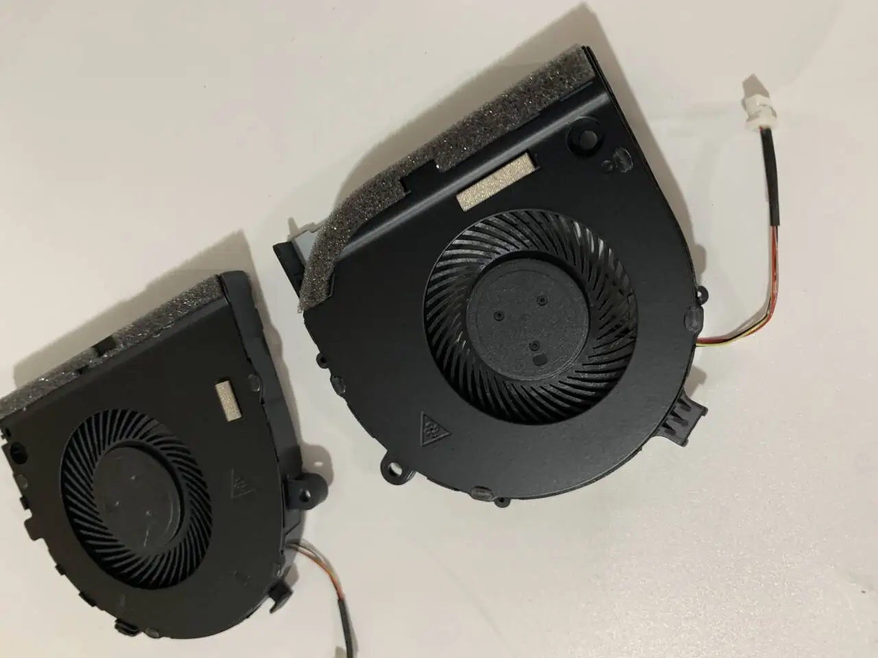 

Laptop CPU+GPU Cooling Fan for Dell G5 SE 15 5500 5505 G3-3500 G3-3590