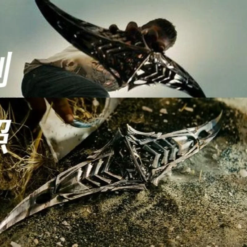 

Transformers Hipster Pendant Necklace Male Optimus Prime Leadership Module Energy Matrix Bumblebee Pendant No Chain