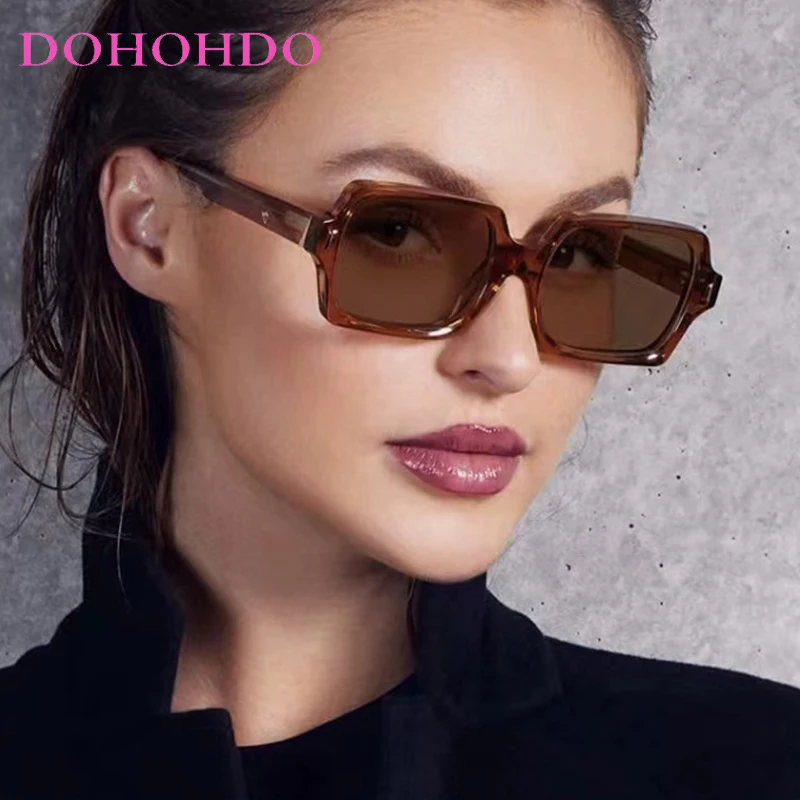 

Fashion Square Sunglasses Women Retro Rivets Decoration Gradient Shades UV400 Men Rectangle Vintage Sun Glasses Lentes De Sol