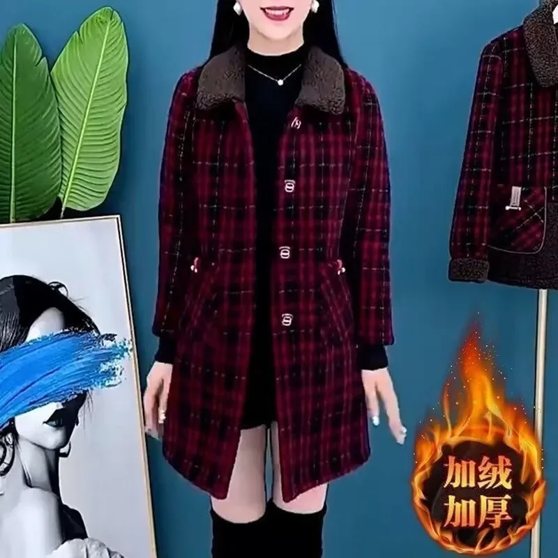 

Утолщенная свободная клетчатая куртка на флисовой подкладке, женская зима 2025, новая элегантная однобортная женская одежда с лацканами, уменьшающая возраст
