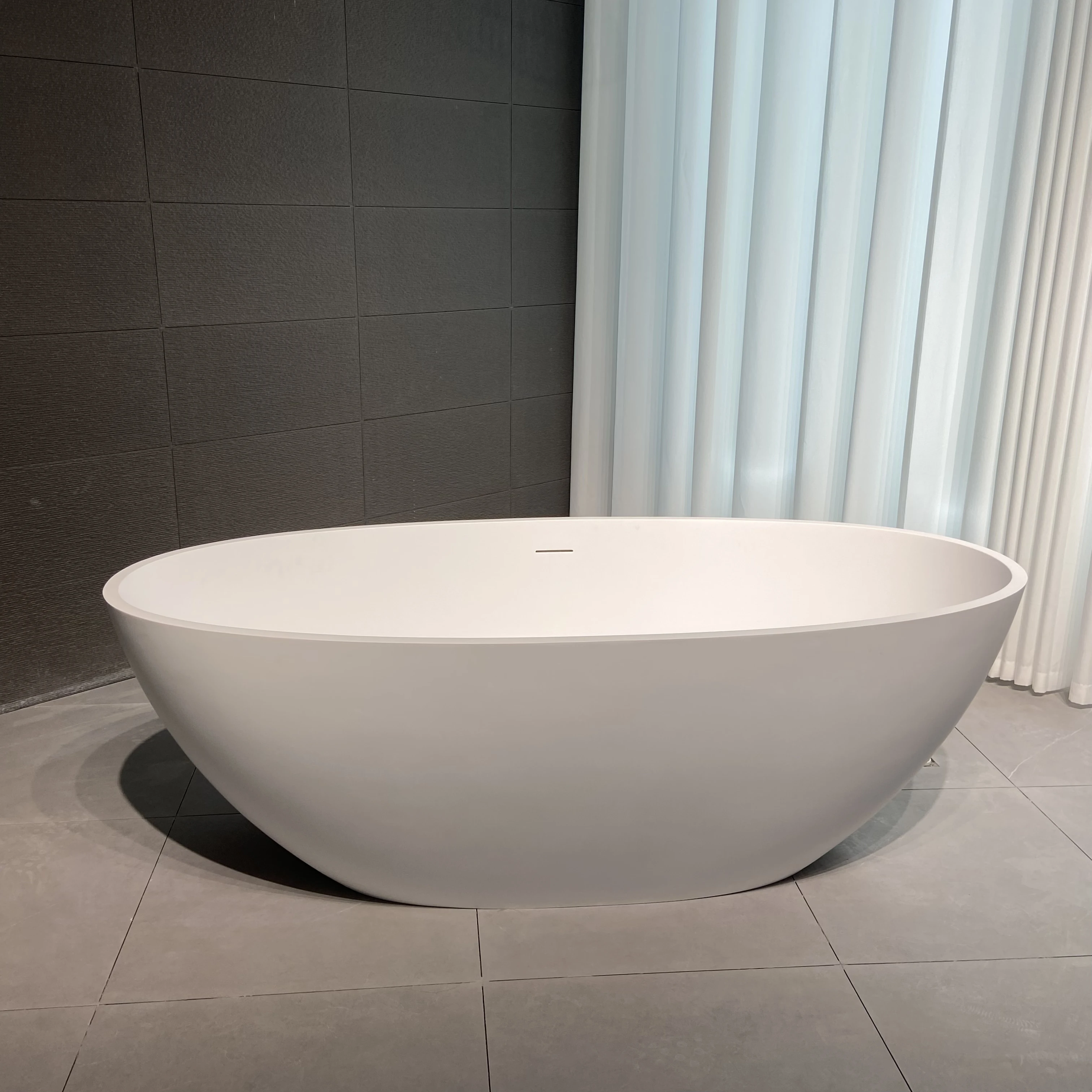 

Дизайн Современная простая белая матовая поверхность Акриловая художественная ванна Ванная комната Отель Отдельно стоящая ванна для замачивания Спа Без отзывов, но