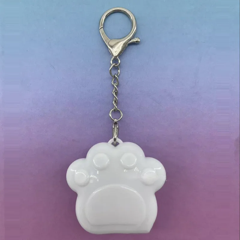 Portable Heart Shaped LED Keychain Lamp, Mini Pocket Night Light for Women Purse Backpack Decoration Gift