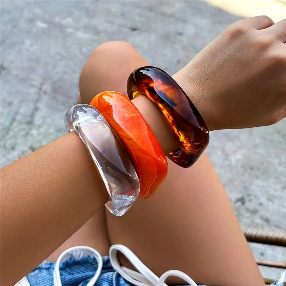 Fashion Brown Boho Bracelet Irregular Acrylic Resin Bracelet Chunky Bangles for Women Girl Geometric Charm Bracelet