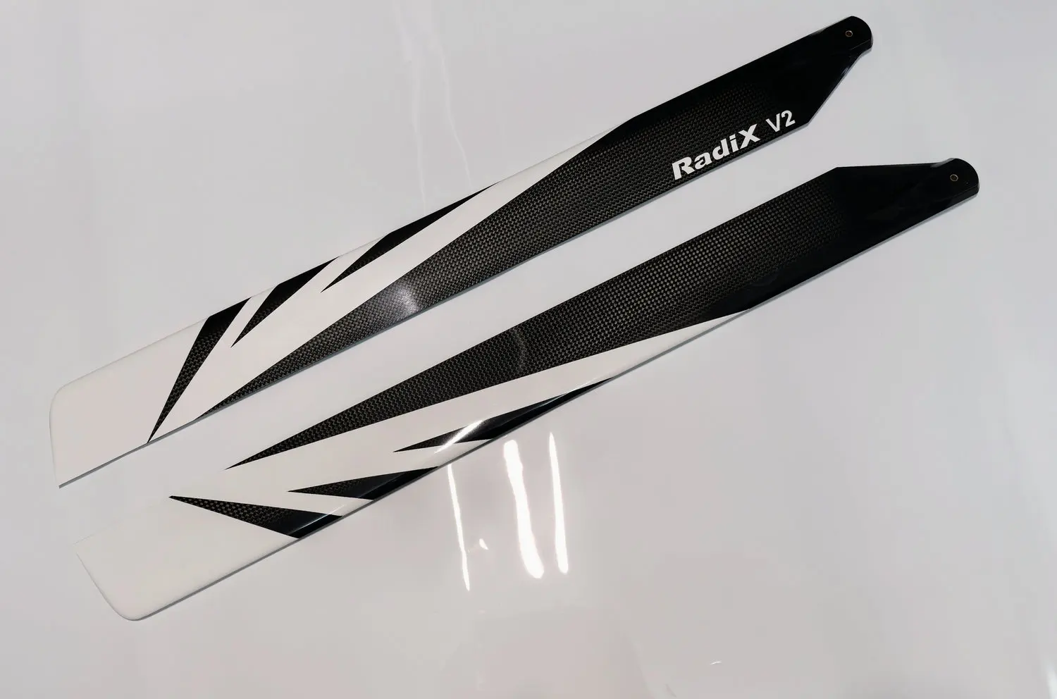 1pair "RADIX" 600mm Carbon Fiber Main Rotor Blade For for Trex 600 ALIGN KDS  TG600 XL600 SAB 600 Helicopter