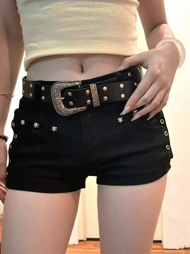 

Sexy Girl Black High Waist Denim Shorts Slim Studded A Line Short Stretch Hip Huggers Hot Pants Summer Tight Mini Shorts