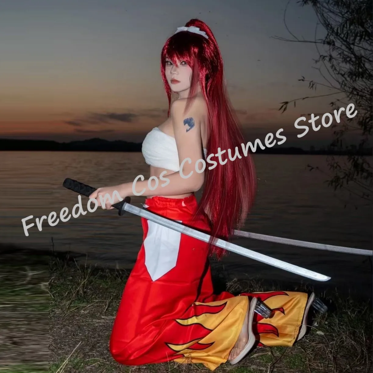 Disfraz de Anime Fairy Tail Erza Scarlet, peluca, tatuaje, pegatina, Tops, pantalones de pierna ancha, traje de fiesta de Carnaval y Halloween para mujer