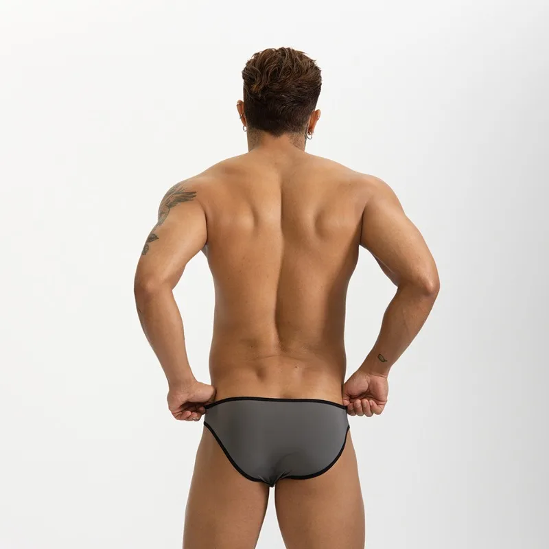 ملابس داخلية منخفضة الارتفاع من الحرير الجليدي للرجال ملابس داخلية صيفية قابلة للتنفس ملابس داخلية مثيرة متطابقة الألوان ملابس داخلية مريحة سراويل تحتية محدبة #3