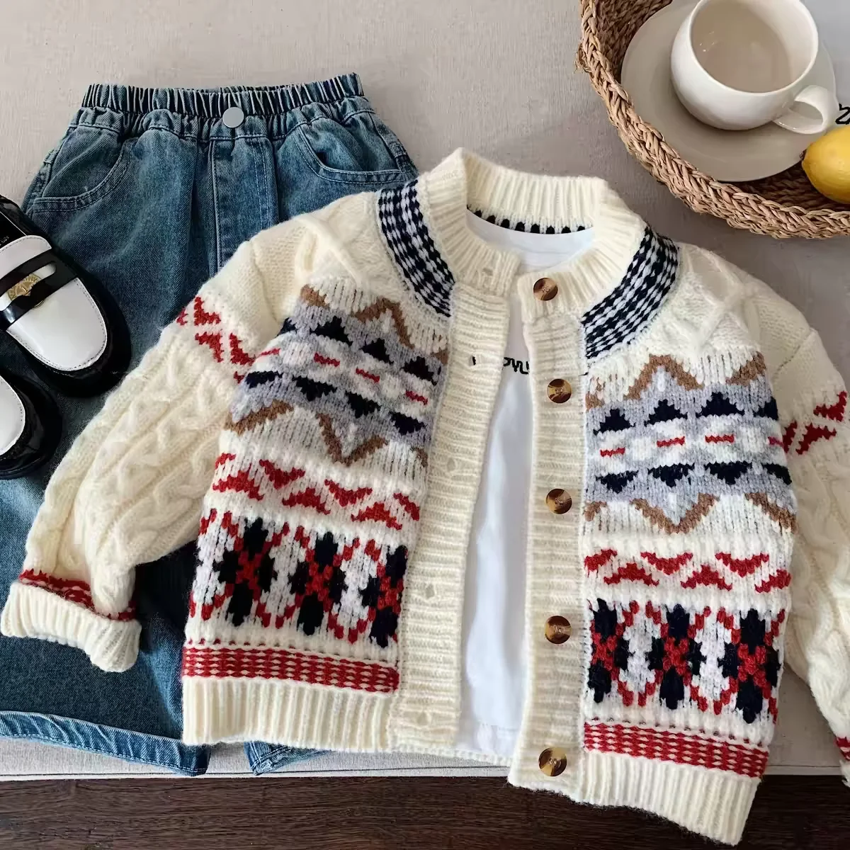 Suéteres de punto para niños, colección otoño e invierno 2026, nuevos modelos, suéteres de jacquard para niños y niñas, cárdigans y chaquetas para bebés.