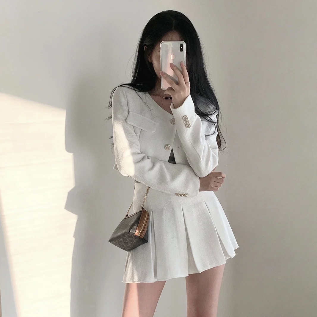 黒白ベージュ新作秋冬レディースツーピーススーツ エレガントなOネックショートジャケットコート＆プリーツミニスカート シックな2ピースマッチングセット